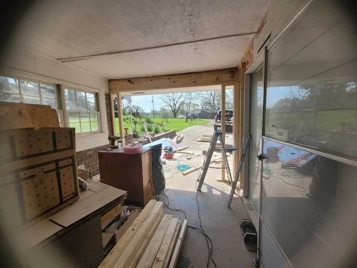 Air movers and dehumidifier for Water Mitigation Services in Wilton Manors